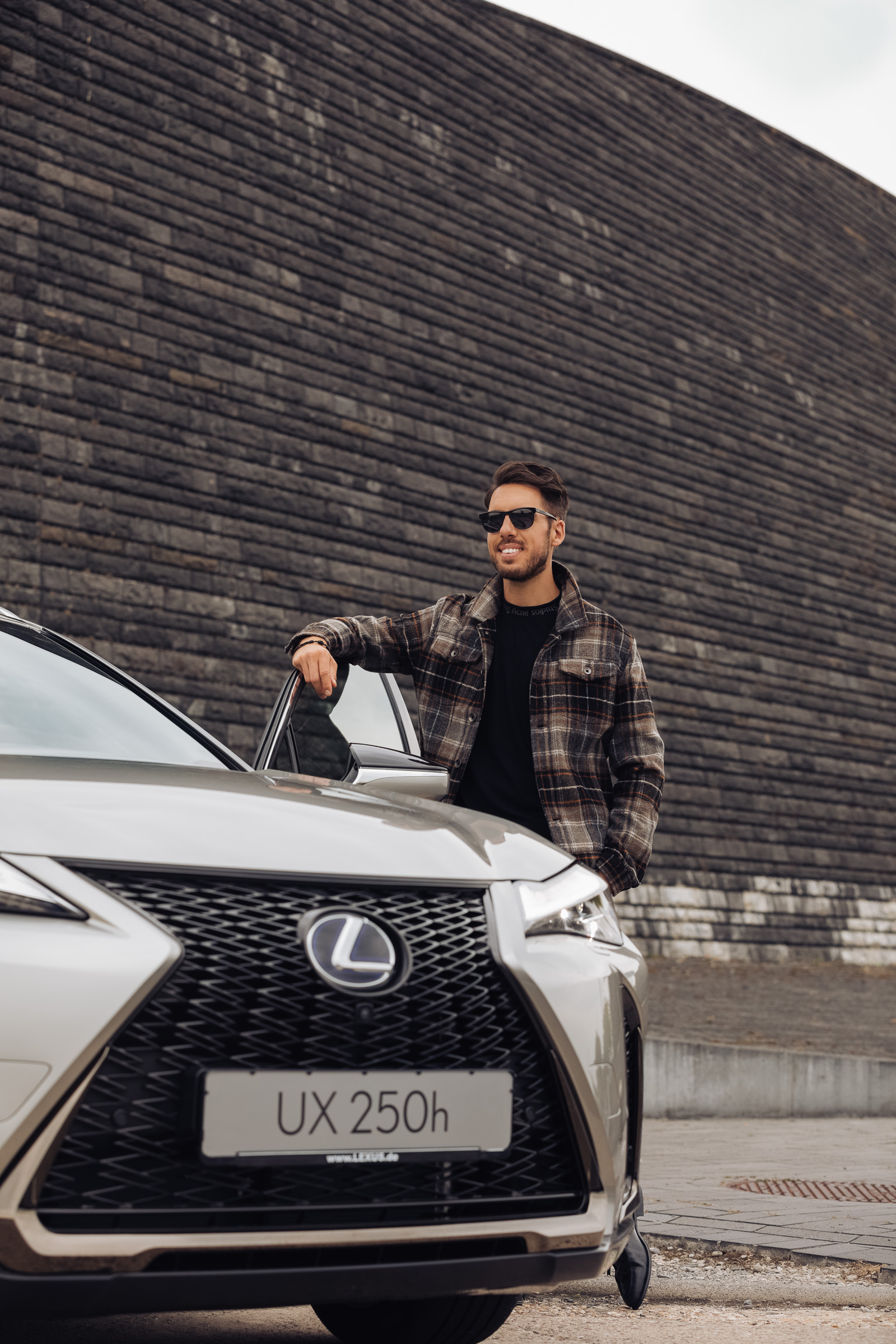 LEXUS UX Architecture Sebastian Schmidt by Rose Time CAR